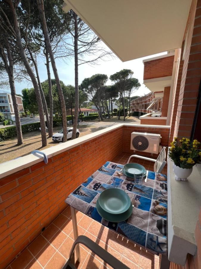 Twin Pine Trees Flats, Near Beach Bibione Exterior photo
